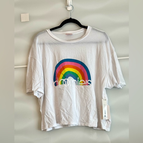 Bloomingdale's Tops - NWT Bloomingdale’s rainbow cropped tshirt XL oversized white tee